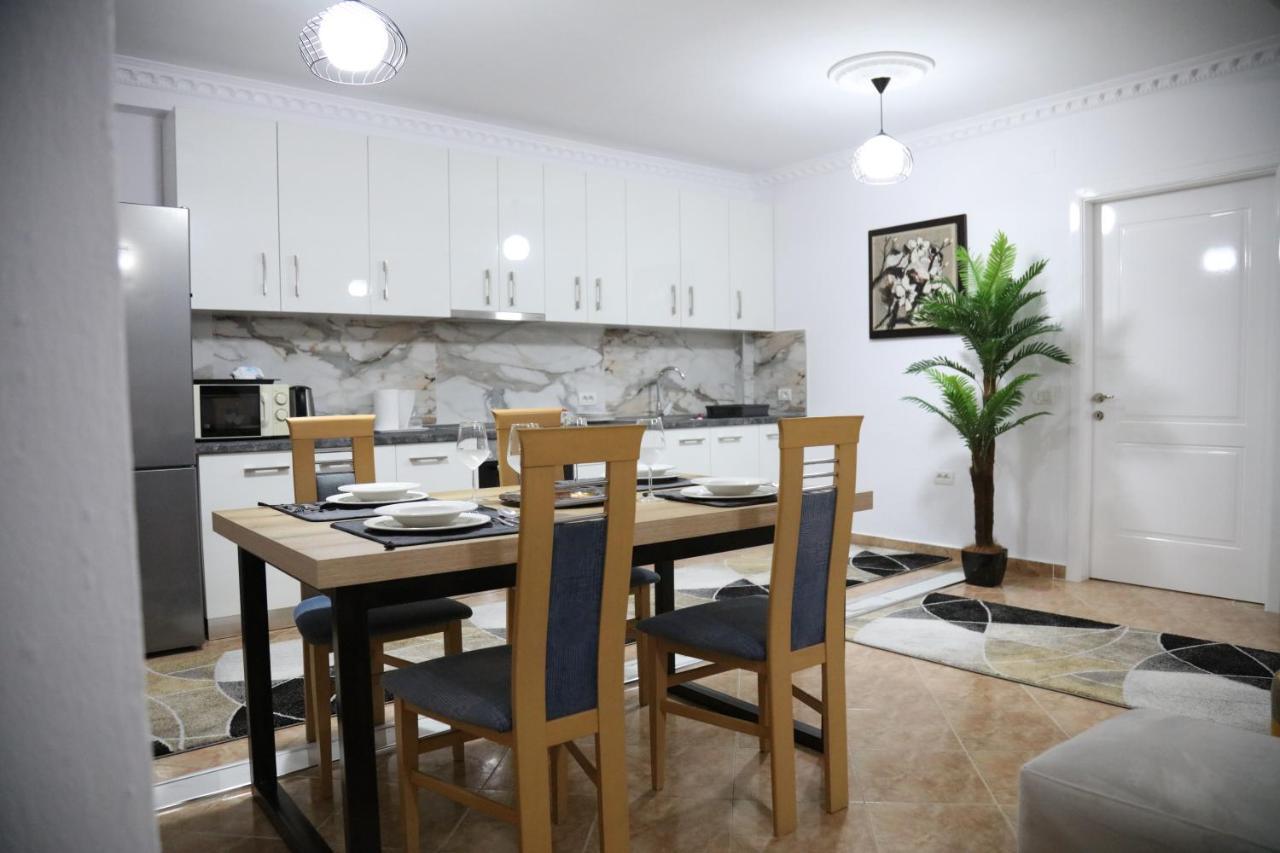 Daily Rent Apartment City Center Elbasan 6 Exterior photo