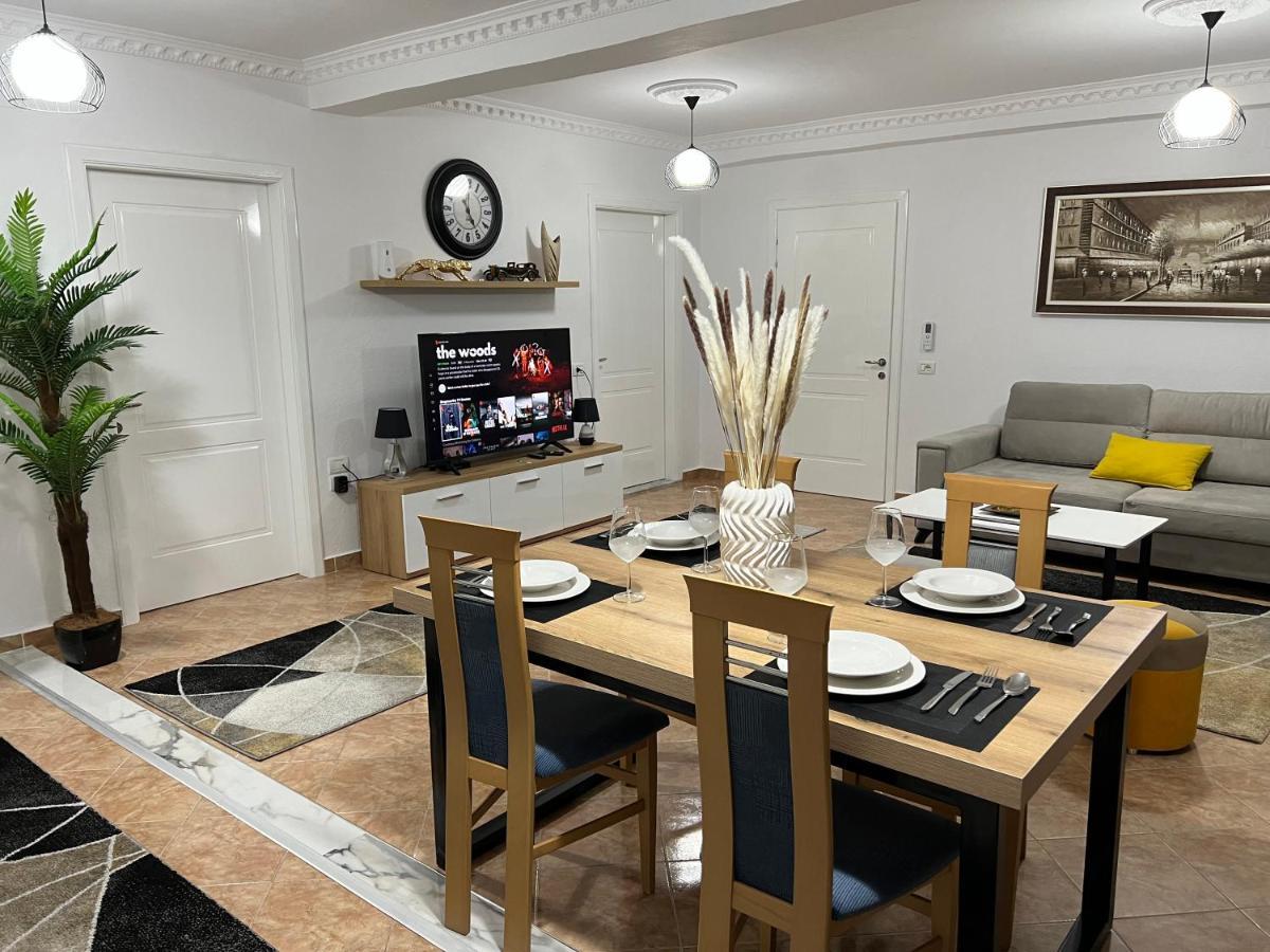 Daily Rent Apartment City Center Elbasan 6 Exterior photo